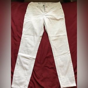 S.O.N.G white skinny jeans